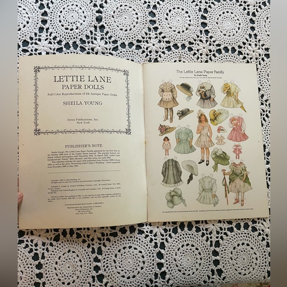 Vintage: Antique Lettie Lane Paper Dolls, Sheila Young,1981 - Picture 2 of 12